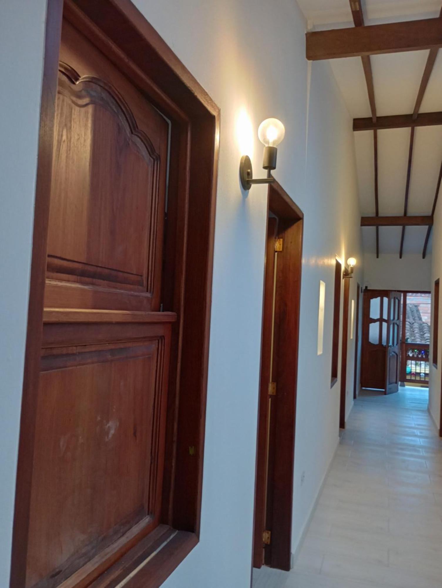 Hostal Famihotel Fundadores Jardin Ngoại thất bức ảnh